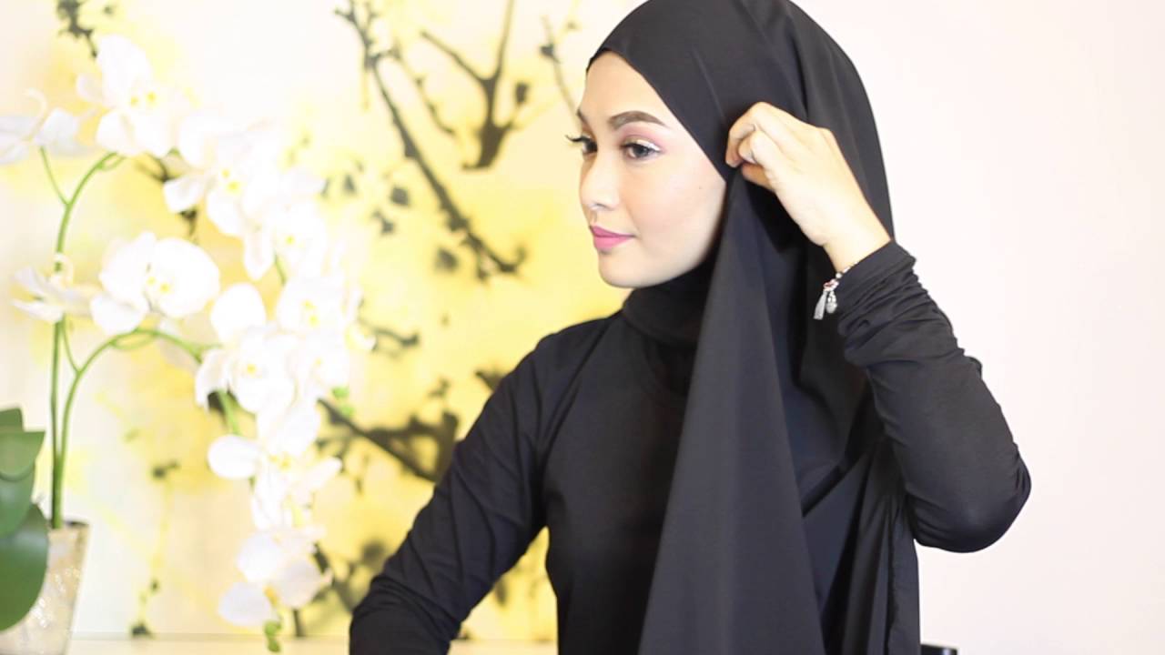 Yuk Intip OOTD Hijab Simple Untuk Tampilan Keseharian ...